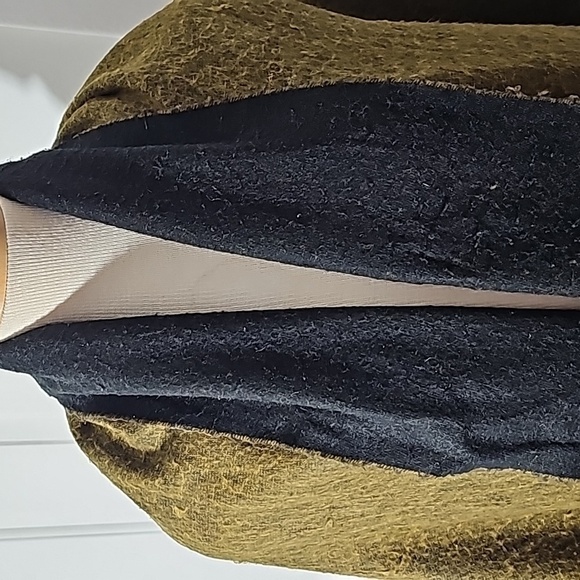 Large scarf made in Italy. Dark colors.Blue, purple, gold. 27" X 75" plus fringe - Picture 2 of 9